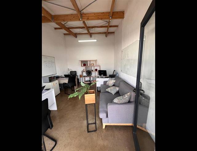 BUSINESS PROPERTY TO RENT IN SILVERTON